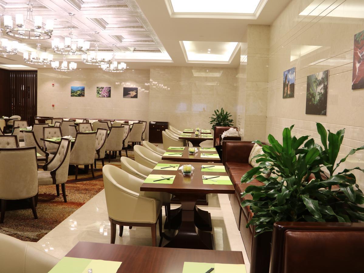 Jinqian Jiahua International Hotel Chishui  ภายนอก รูปภาพ