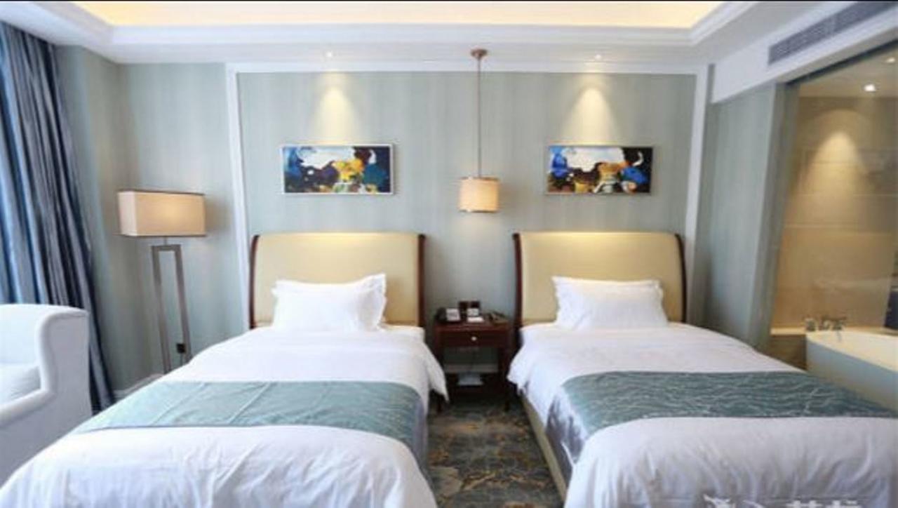 Jinqian Jiahua International Hotel Chishui  ภายนอก รูปภาพ