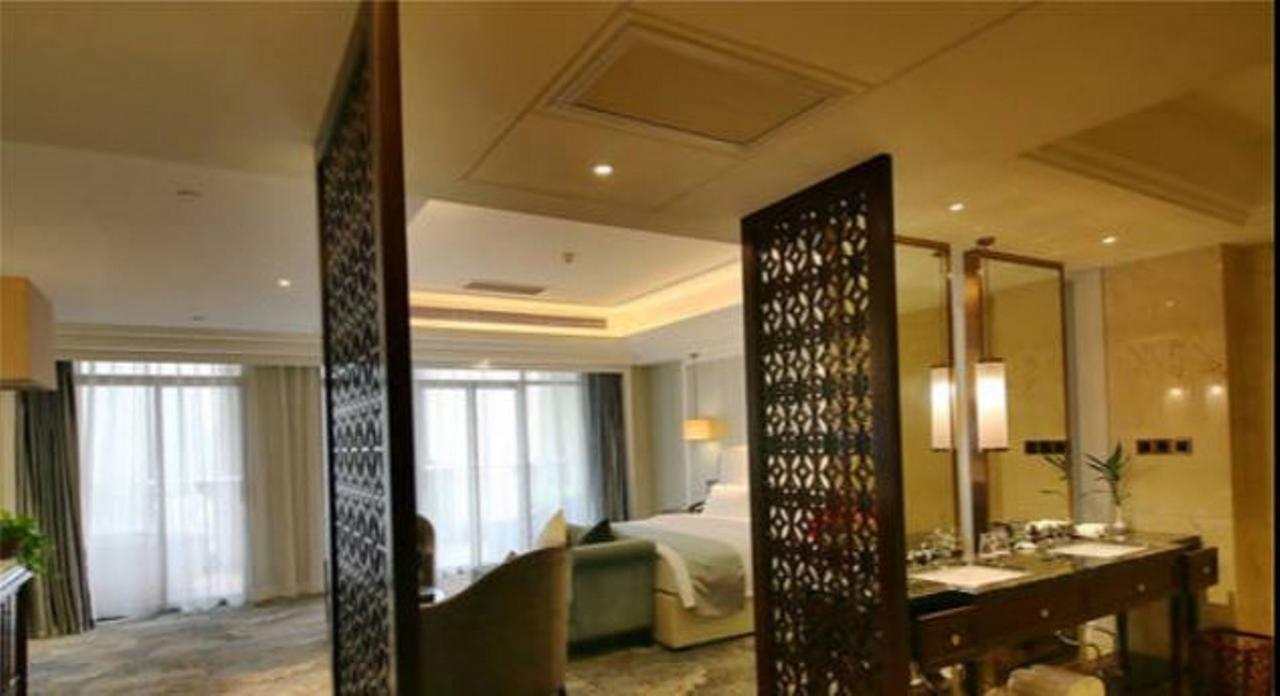 Jinqian Jiahua International Hotel Chishui  ภายนอก รูปภาพ